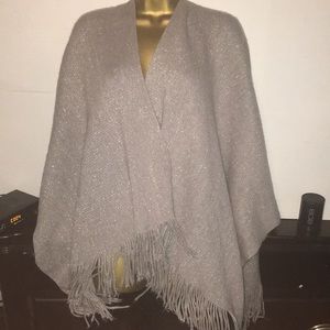 Metallic fringe wrap